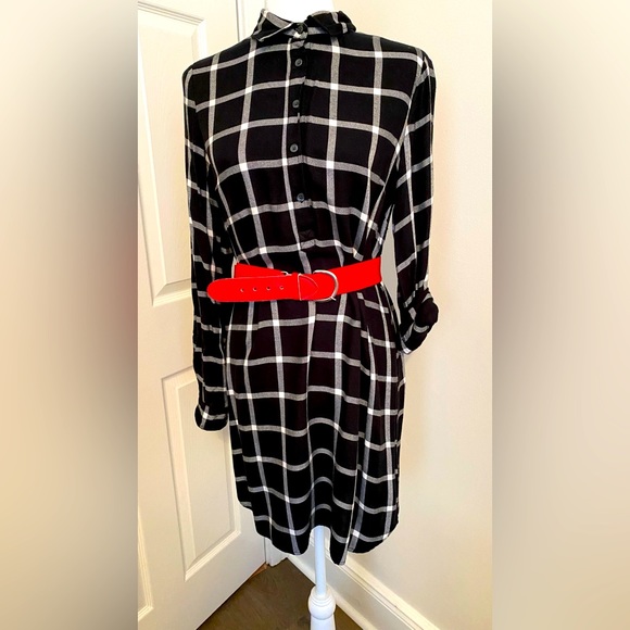 Women’s Black and White Plaid Tunic Dress - Picture 1 of 9